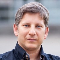 Владимир Кнари