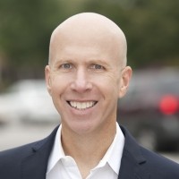 Джонатан Эйг