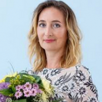 Елена Максимова