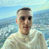 Денис Колиев