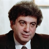Александр Курляндский