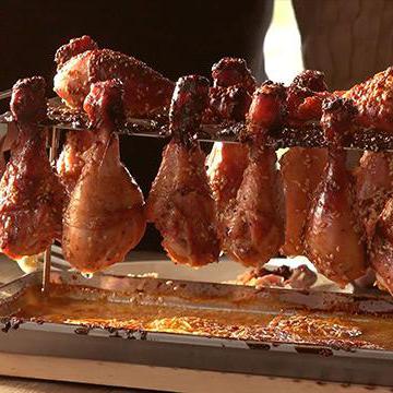 Kamado Joe: куриные лапы с кунжутом